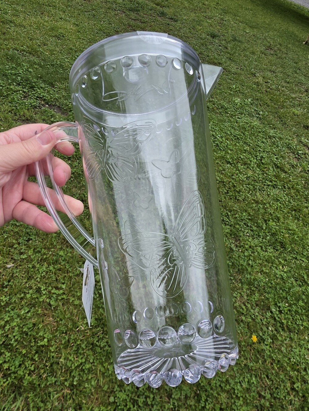 Dolly Parton Pitcher 2qt Embossed Butterfly Pitcher Lid Raised Dots Butterflies